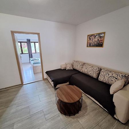 Apartmani Lisicina Omis Luaran gambar