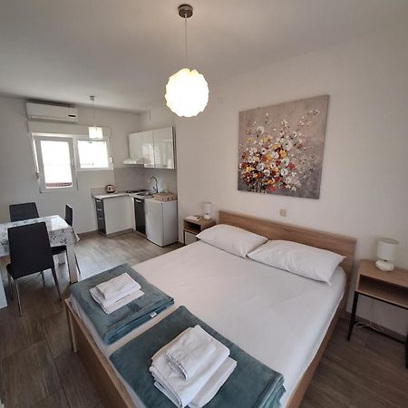 Apartmani Lisicina Omis Luaran gambar