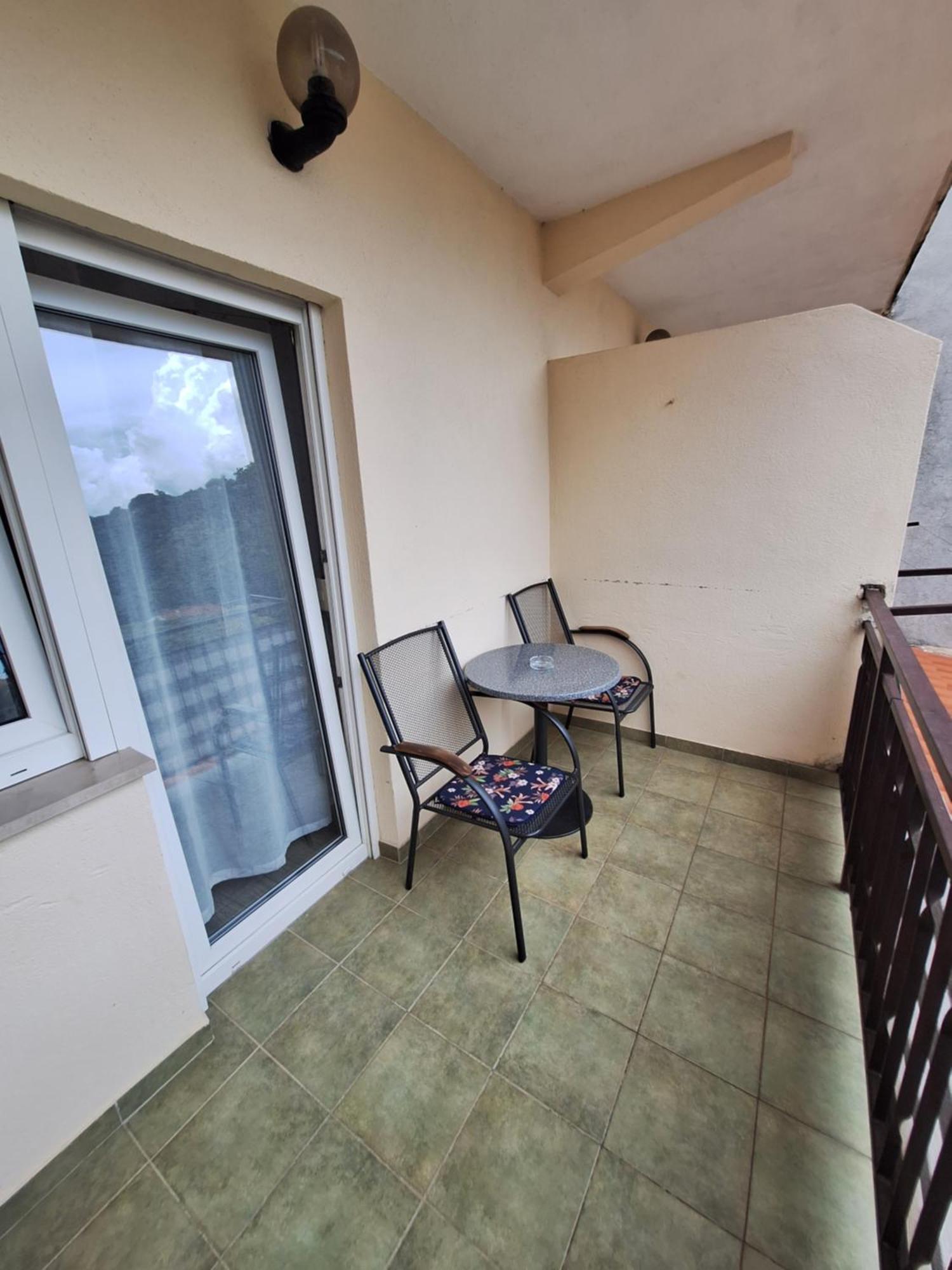 Apartmani Lisicina Omis Luaran gambar